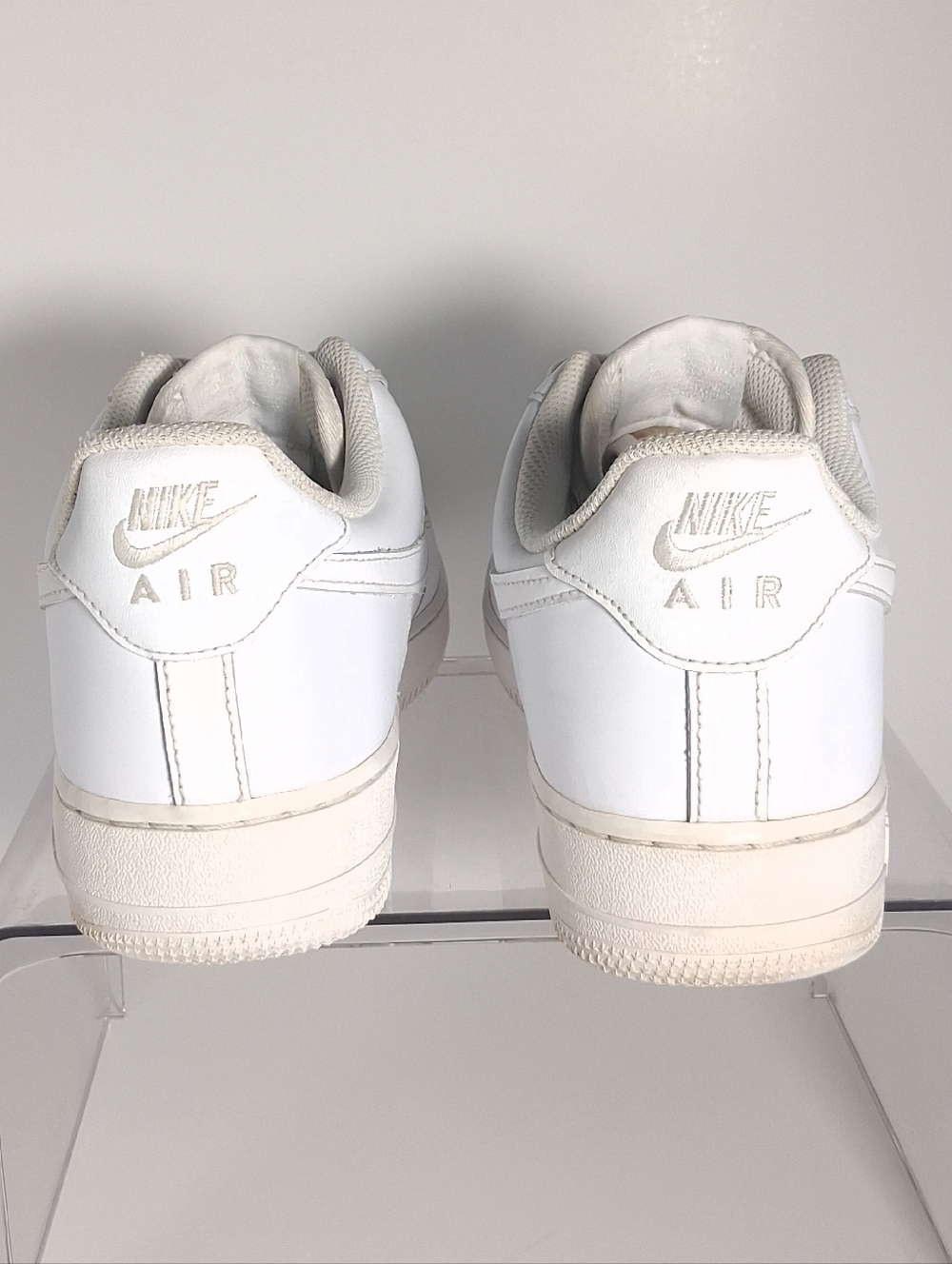 Nike Air Force 1 White Low-Top Leather  Men' s Sneakers Size 10.5 - Picture 13 of 15